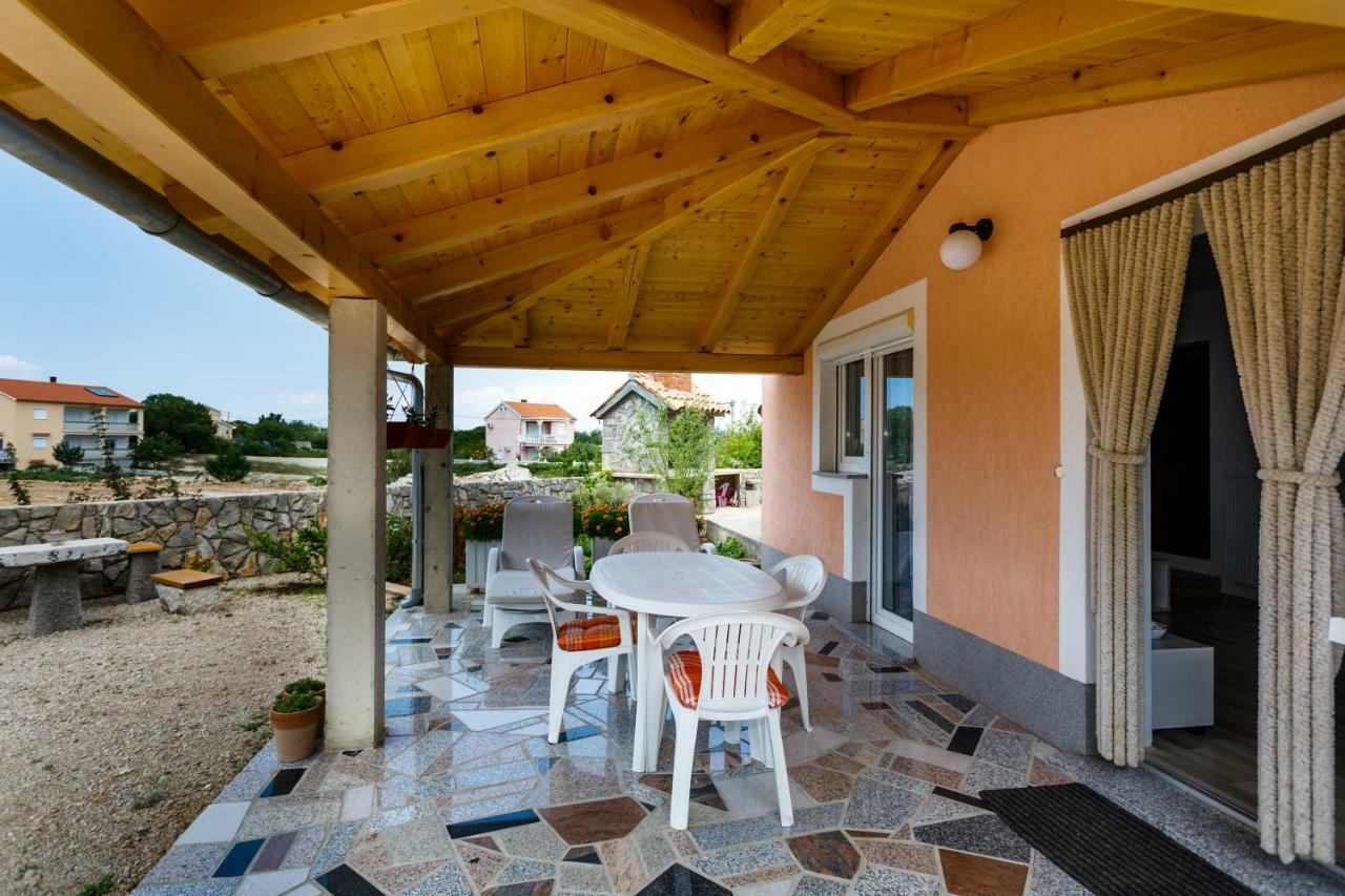 Apartman Dobrila Vrh  Exterior foto